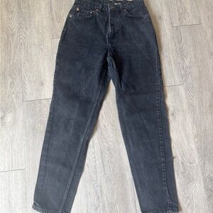 SOLD ❌Levi’s Vintage Black Denim Jeans